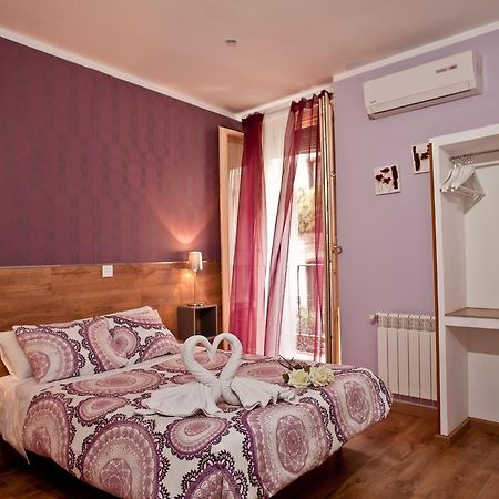 Hostal Abel Victoriano Madrid Bagian luar foto