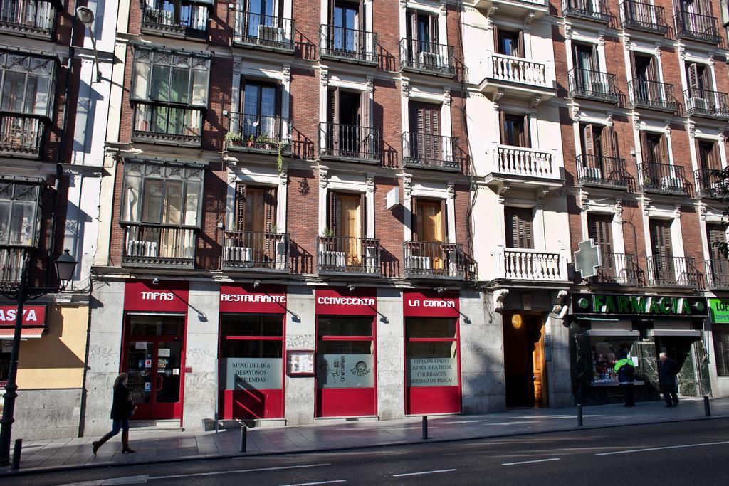 Hostal Abel Victoriano Madrid Bagian luar foto