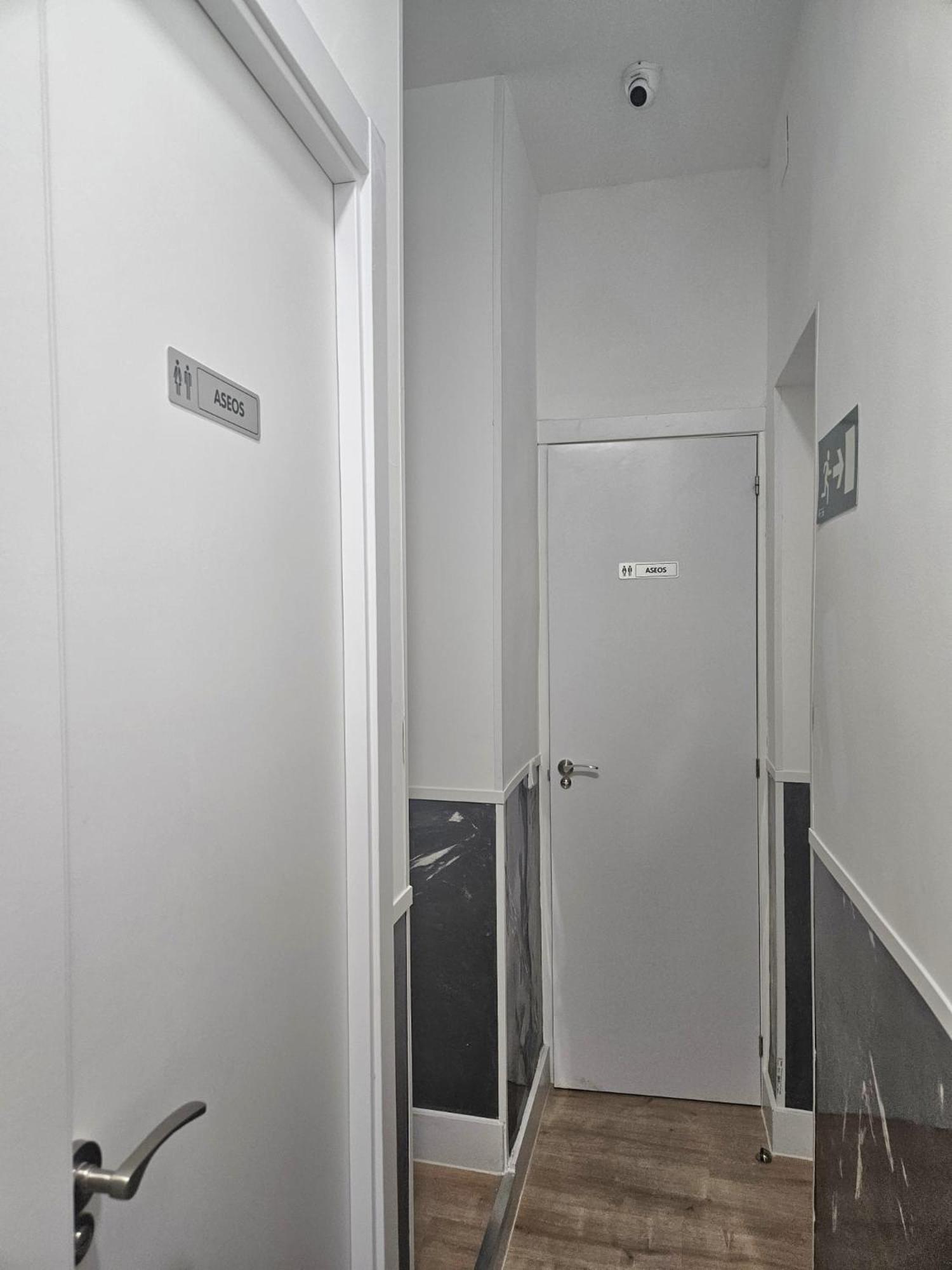 Hostal Abel Victoriano Madrid Bagian luar foto
